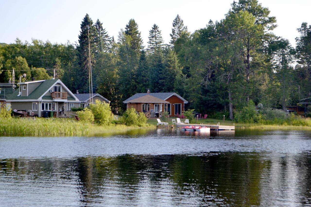Les 4 Chalets - Le 605 Lac-Saint-Paul 外观 照片